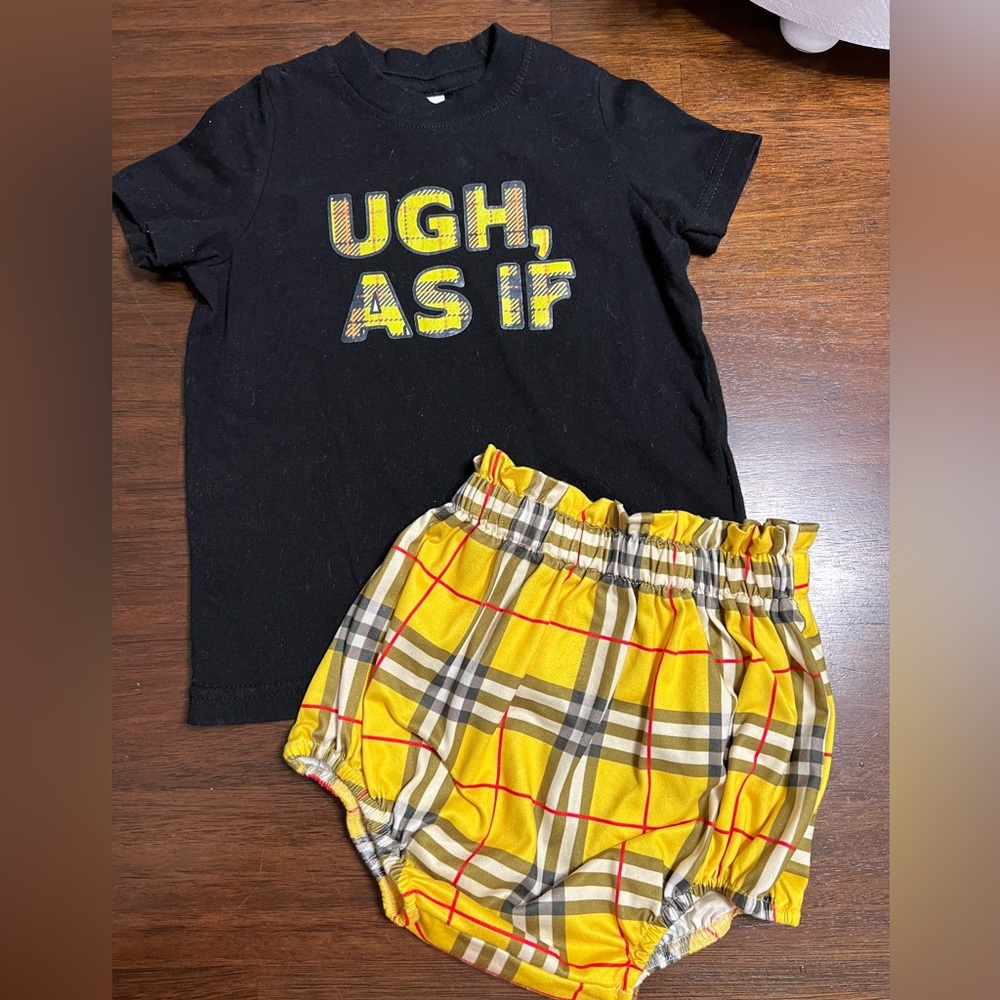 Lily in the alley tee and Bummie set